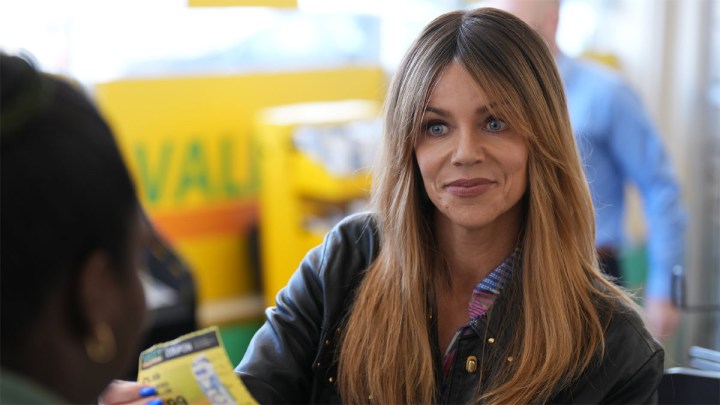 Yüksek Potansiyel'deki Kaitlin Olson.