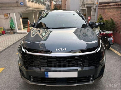 Rusya'da güçlü bir turbo motora, 8 vitesli otomatik şanzımana ve 2 yıl garantiye sahip tamamen yeni bir Kia Sportage satmaya başladılar.
