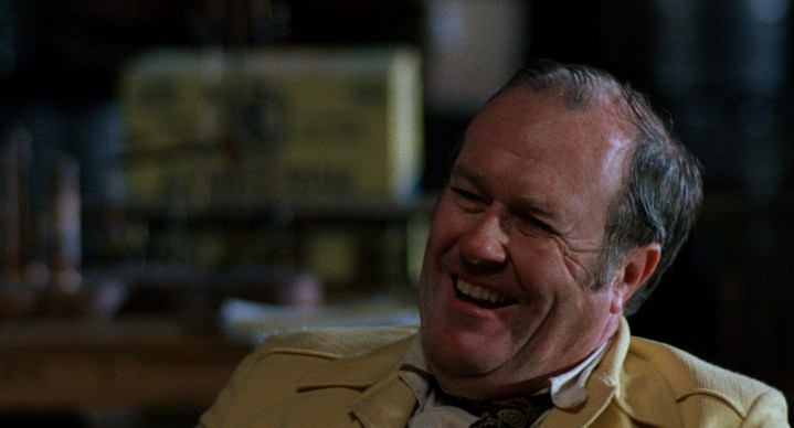 Basit Kan'da M. Emmet Walsh.