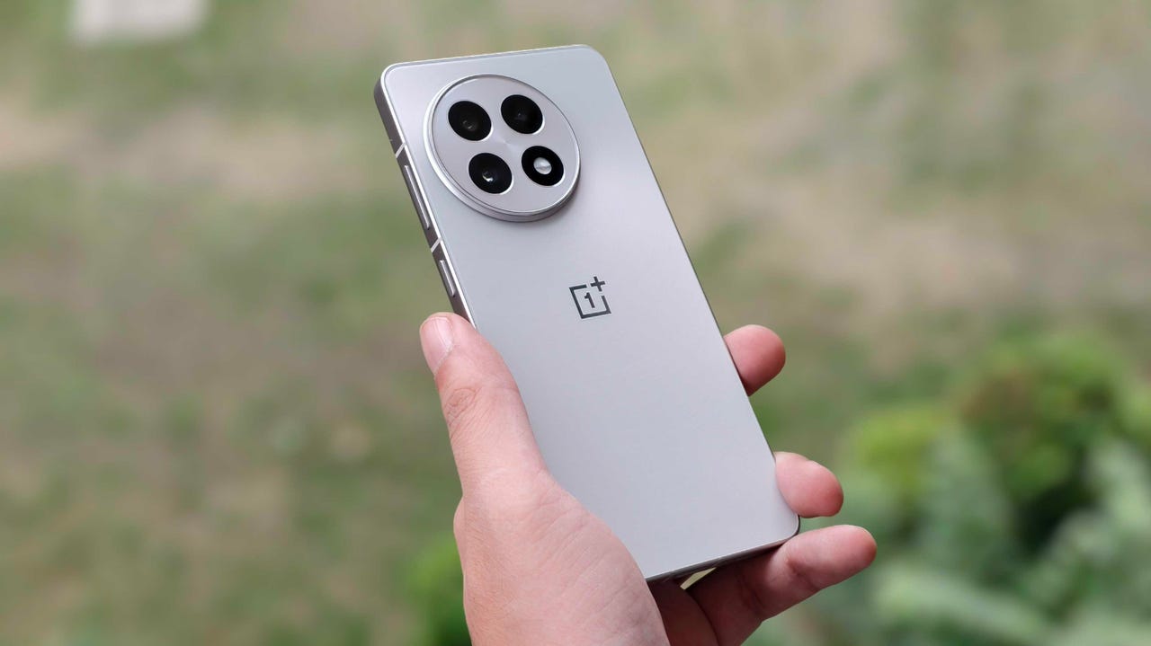 OnePlus 13R arka paneli