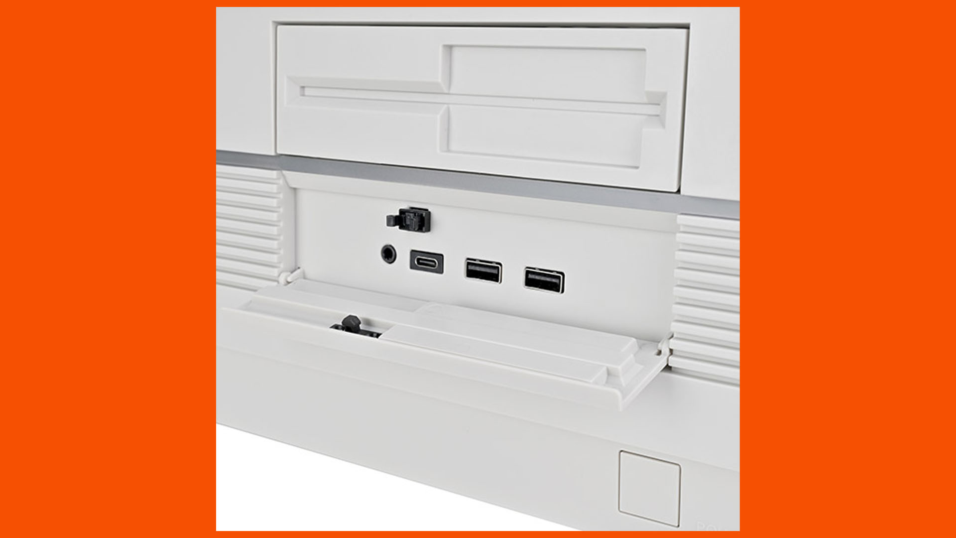 Silverstone flp01 retro oyun bilgisayarı kasası ön IO Silverstone flp01 retro oyun bilgisayarı kasası ön IO