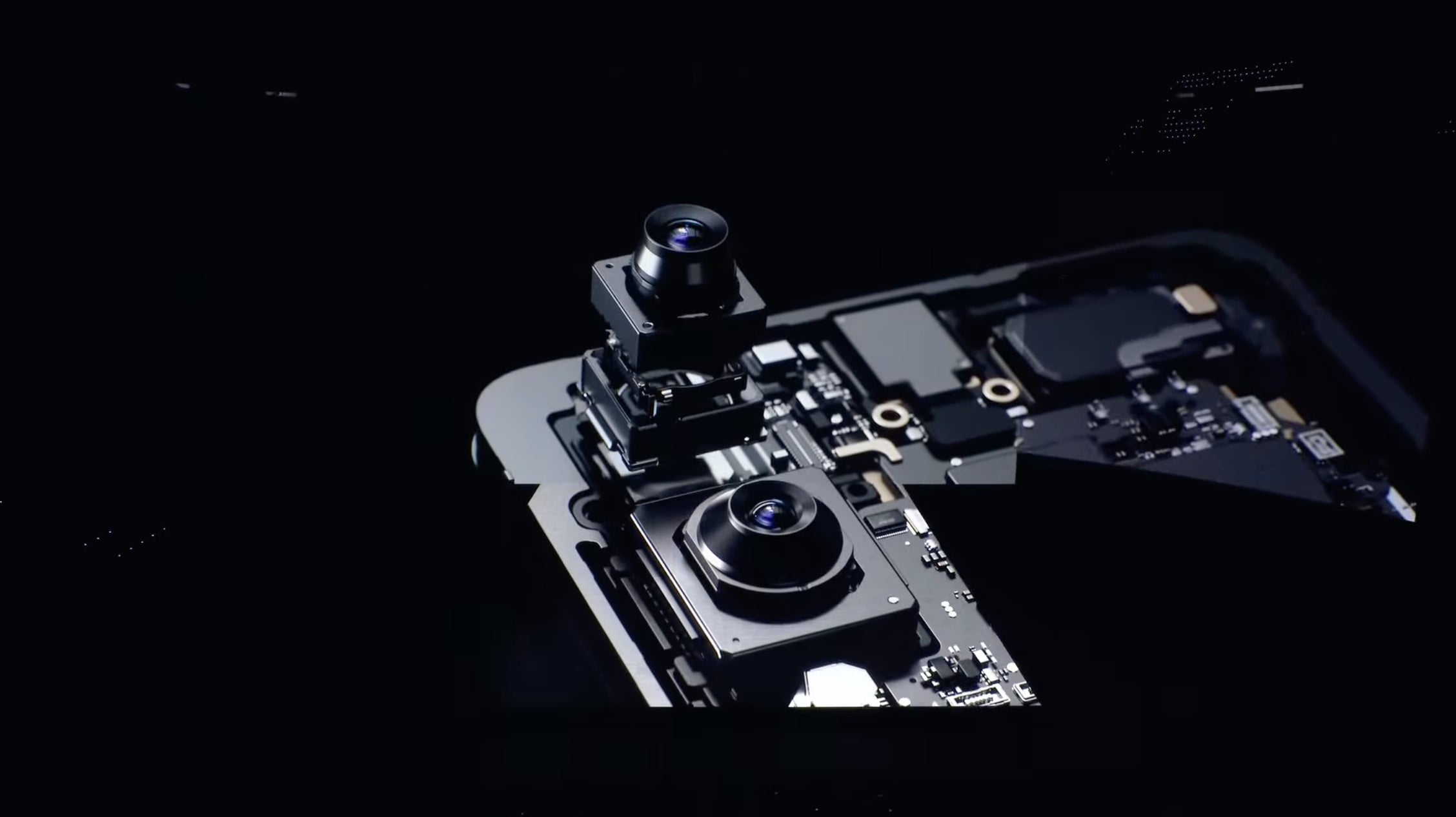 S25 Edge Kamera Modülünün Closeup'ı gösteren Samsung Teaser'ın bir parçası
