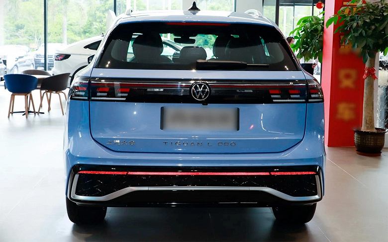 Rusya'da Volkswagen Tiguan L Pro r'nin satışları başladı - büyük, güçlü, tüm tekerlekten çekiş ve 5.95 milyon ruble fiyatı