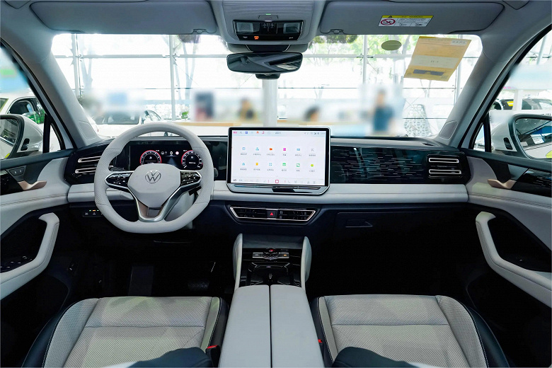 Rusya'da Volkswagen Tiguan L Pro r'nin satışları başladı - büyük, güçlü, tüm tekerlekten çekiş ve 5.95 milyon ruble fiyatı