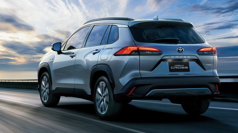 Yeni Toyota Corolla Cross, Rusya'da 2,3 milyon ruble için satılıyor - Kasım 2024'ten neredeyse bir milyon daha ucuz