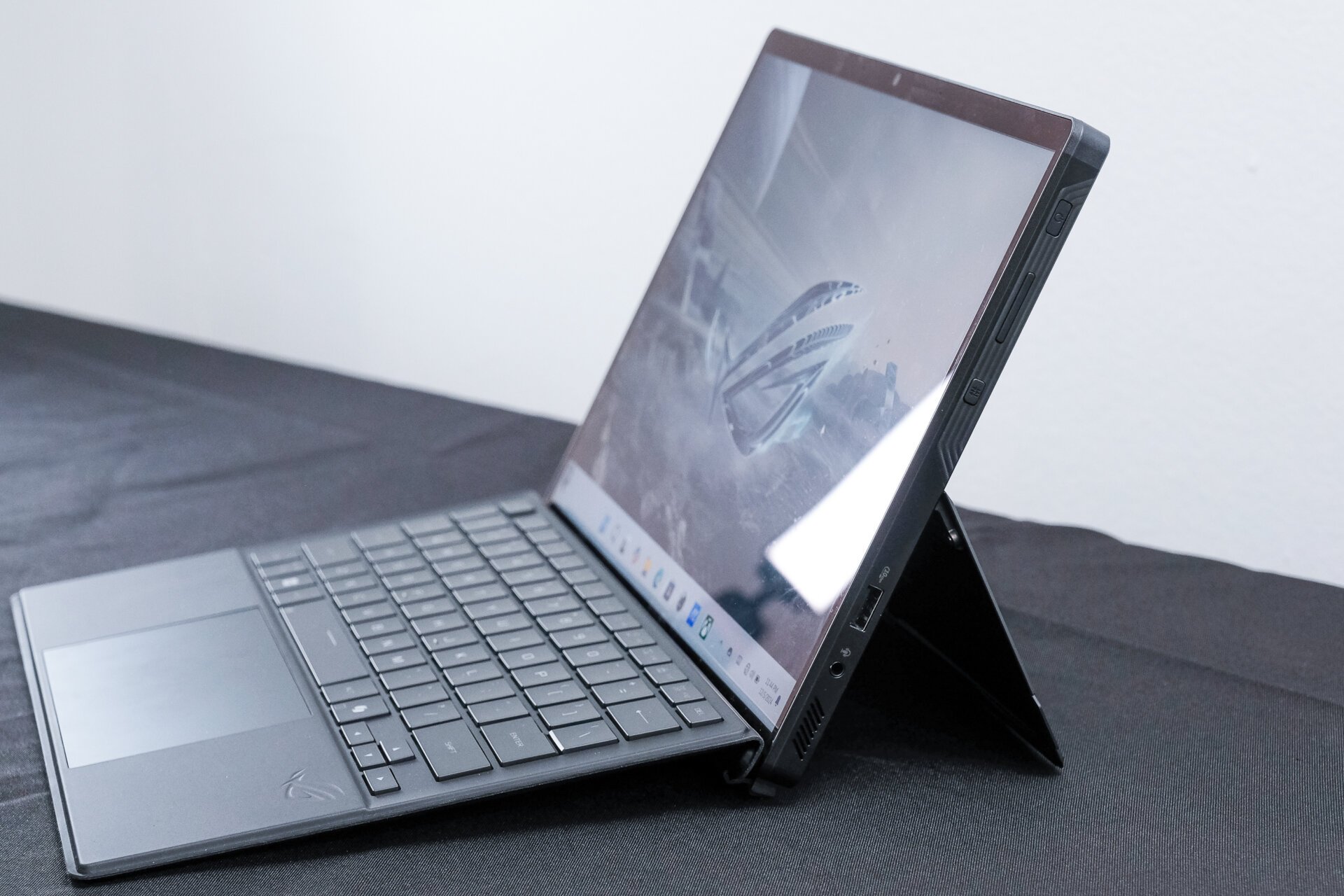 Ces Asus 17 öncesi