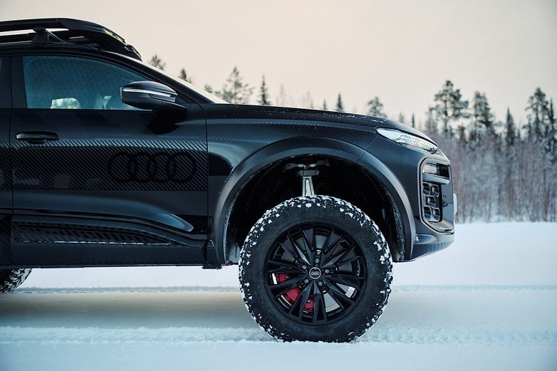 Audi Q6 E-Tron Arazi Kavramı Yan Görünümde. Audi Q6 E-Tron Arazi Kavramı Yan Görünümde.