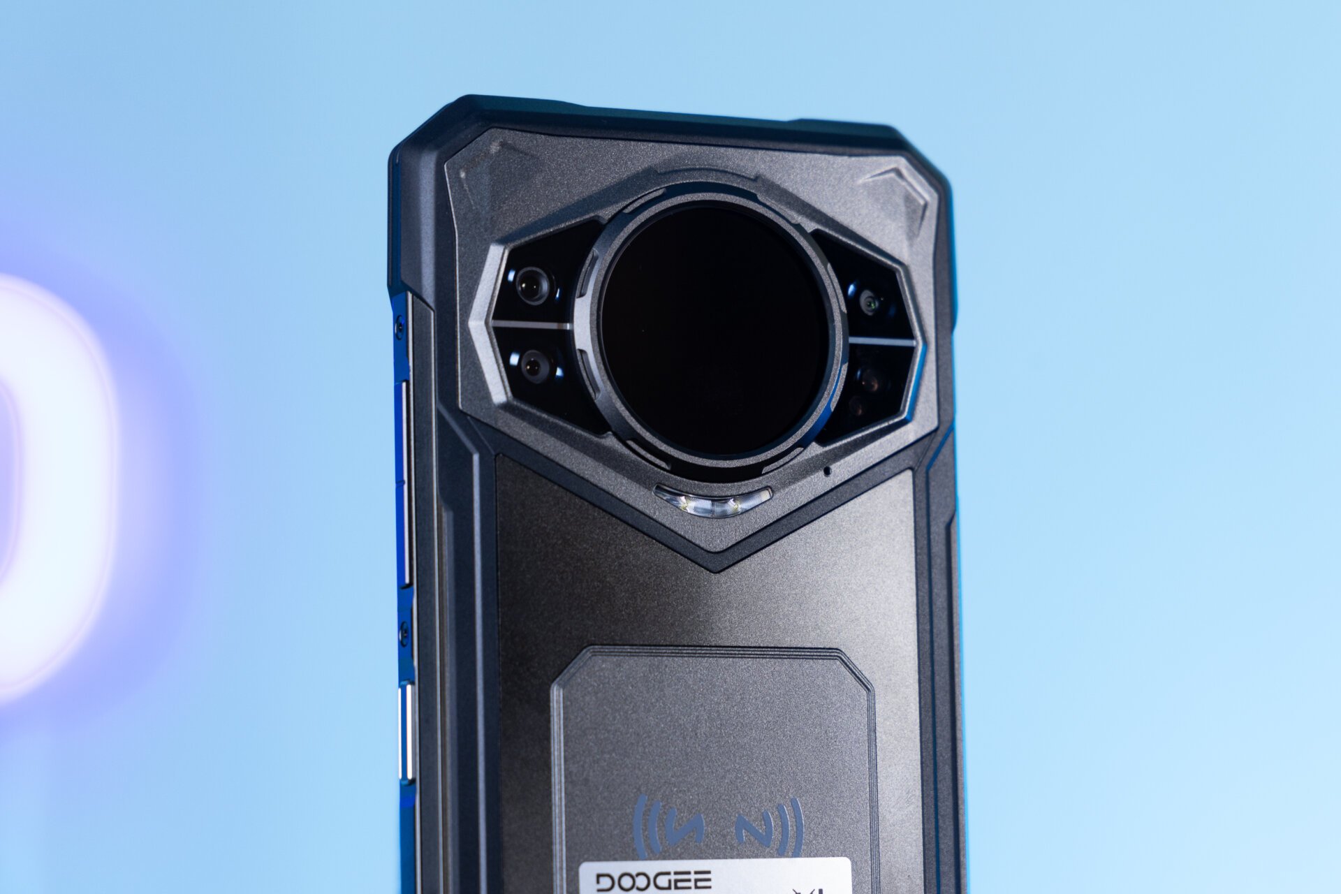 Doogee S200 Akıllı Telefon arka paneli 