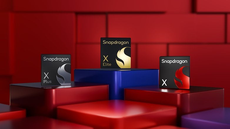 Renkli bloklar üzerinde üç Snapdragon işlemci: X Plus, X Elite, X. Renkli bloklar üzerinde üç Snapdragon işlemci: X Plus, X Elite, X.