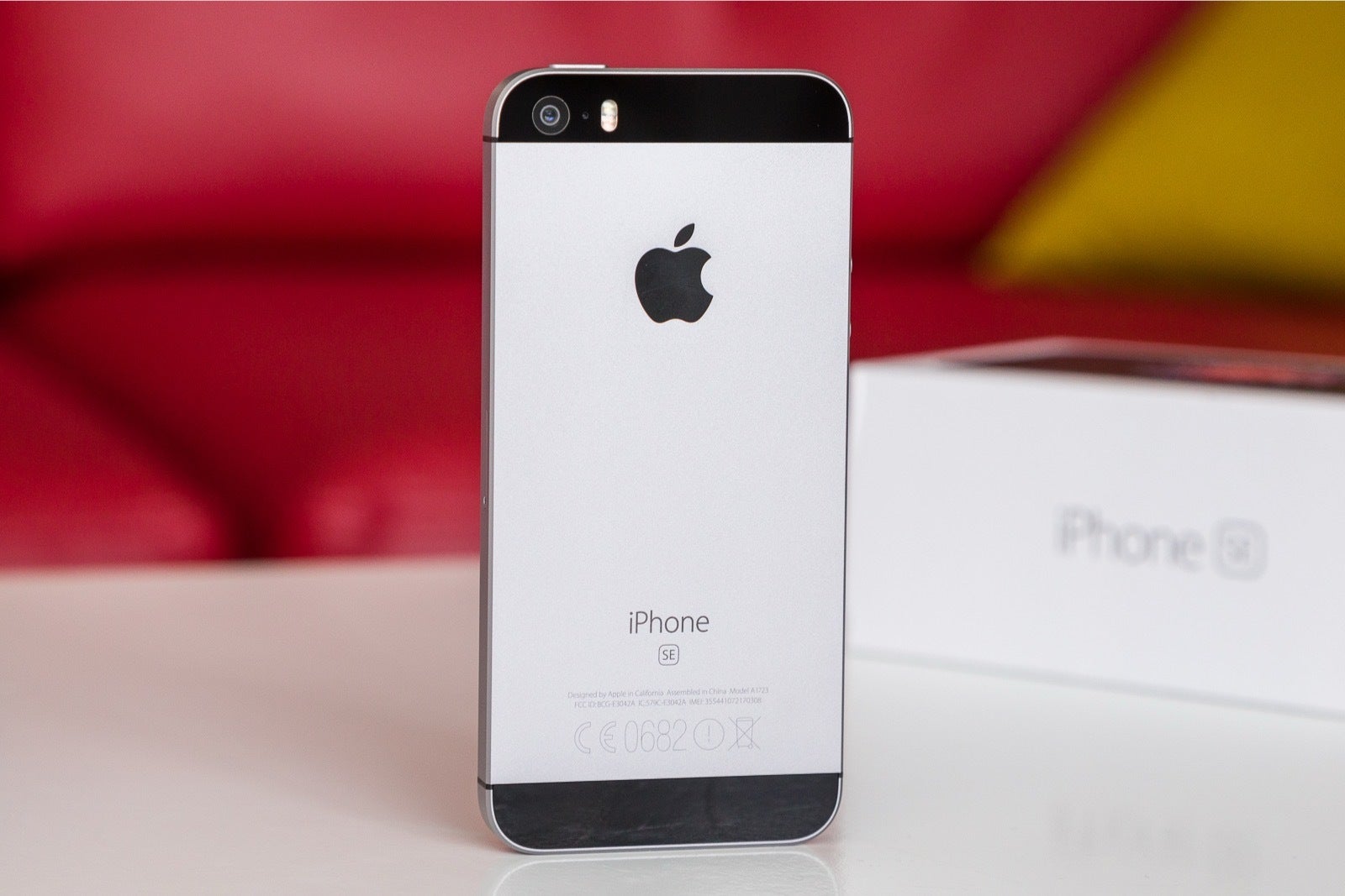 2016 iPhone SE'nin bir görüntüsü