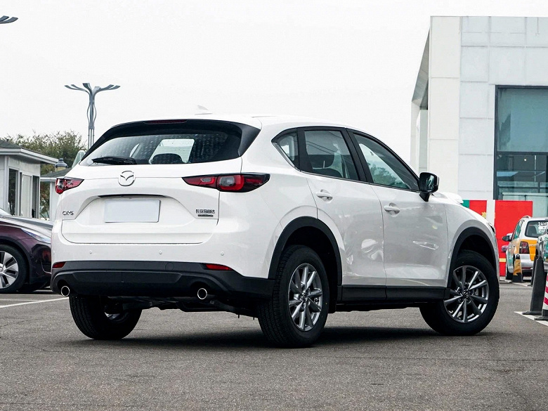 155 beygir gücünde motor ve klasik “otomatik” -3 milyon ruble. Mazda CX-5 2025 zaten Rusya'da sipariş edilebilir