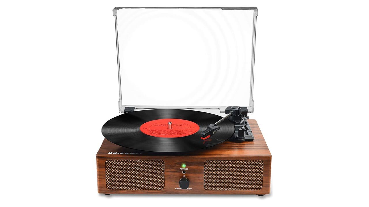 Udreams vinil plak çalar