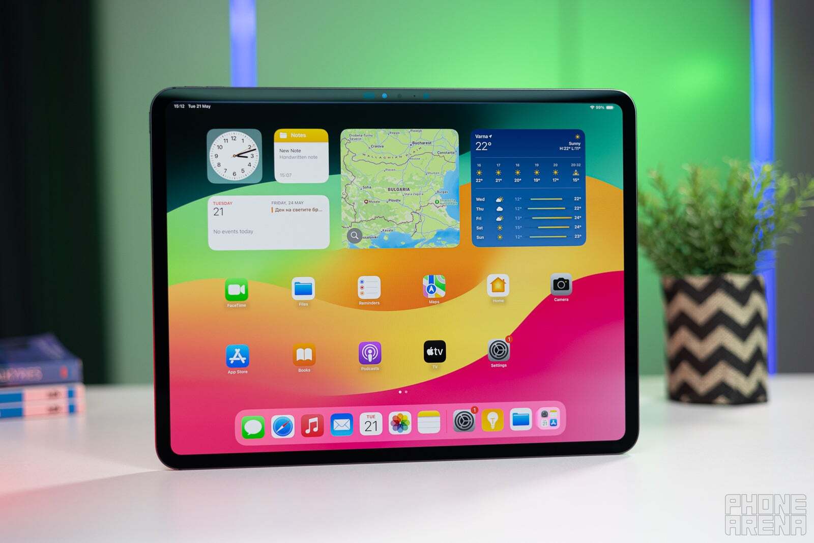 İPad Pro, en son Apple Silikon'u barındırıyor. | Resim Kredisi - Phonearena - M5, Apple'ın bir sonraki süper giga mega iPad Pro için güçlü çipi: Aşırı değil, sadece alakasız