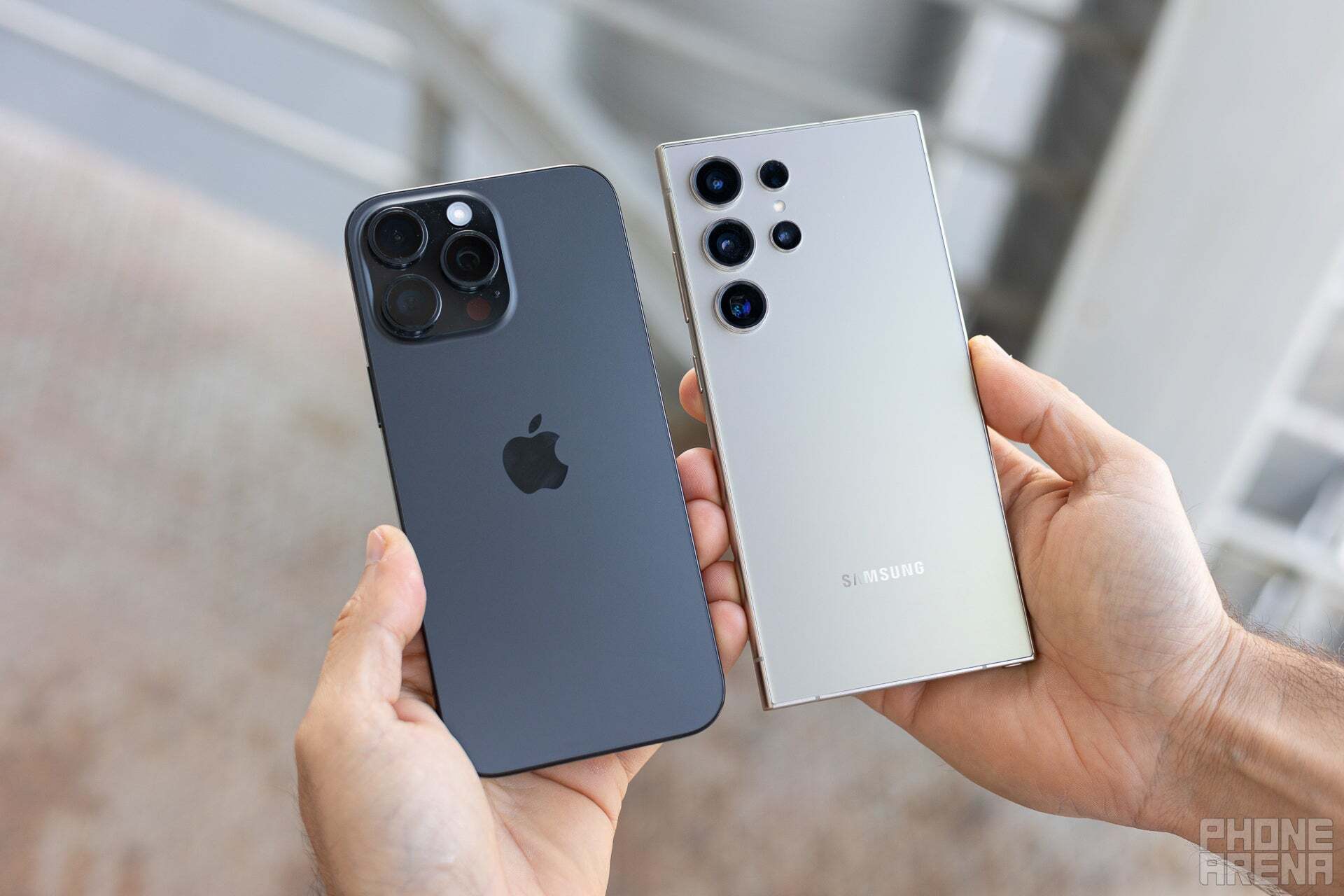 İPhone 16 Pro Max ve Galaxy S24 Ultra'nın benzer pilleri var, ancak testler sizi şaşırtacak. | Resim Kredisi - Phonearena - Katlanabilir iPhone sızdı. Şimdi, gerçek katlanabilir iPhone nerede?