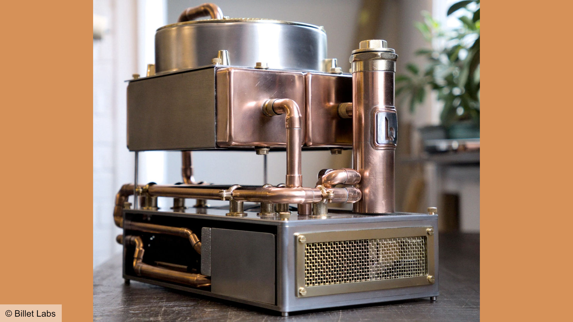 Kütük-Labs-Besier-PC-Side-View-Alt Kütük laboratuvarlarının yan görünümü kazan pc