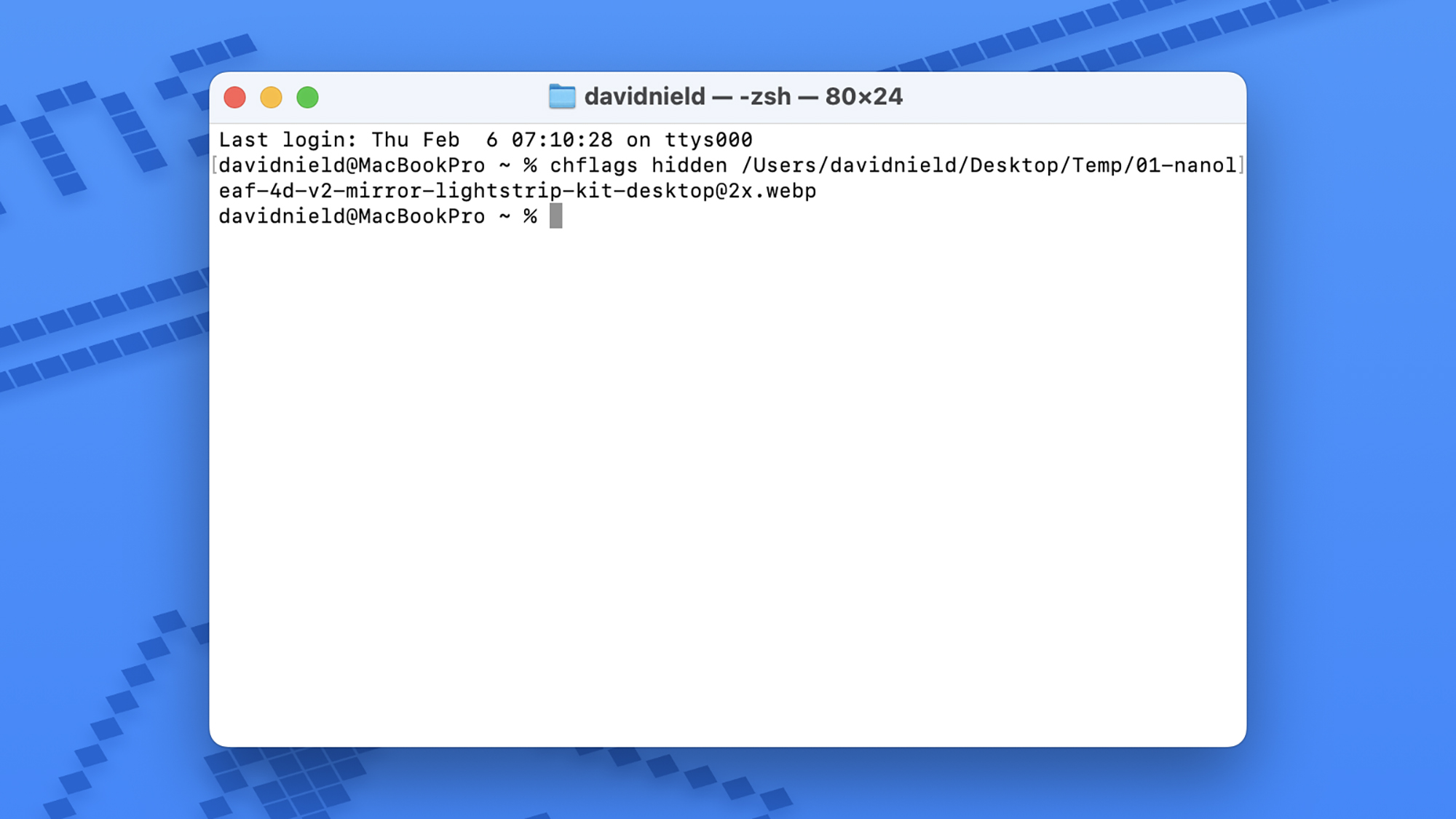 Mac ekranı üzerinde kod bulunan terminal penceresini gösteriyor.