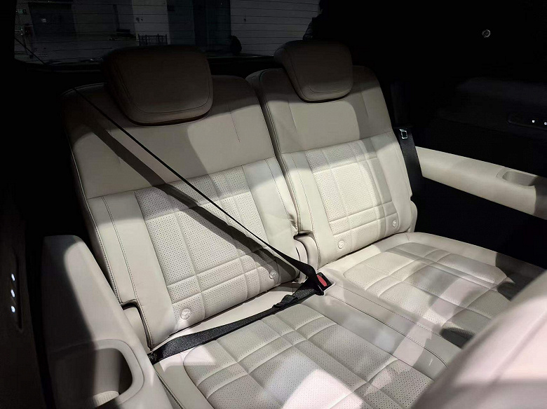 Bu Changan crossover Li Auto L9'u taşımaya hazır. Deepal S09-492 beygir gücü amiral gemisi dört tekerlekten çekişli SUV sundu