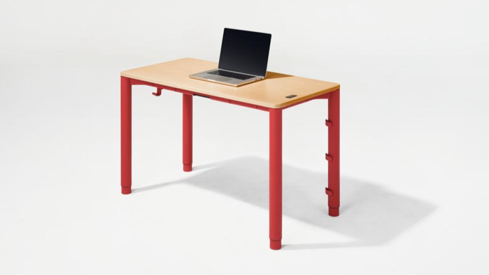 Parlak kırmızı Herman Miller Spout Masası