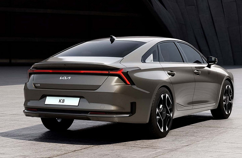 Rusya'da amiral gemisi Sedan Kia K8 2025'in satışları sadece 4,5 milyon ruble.