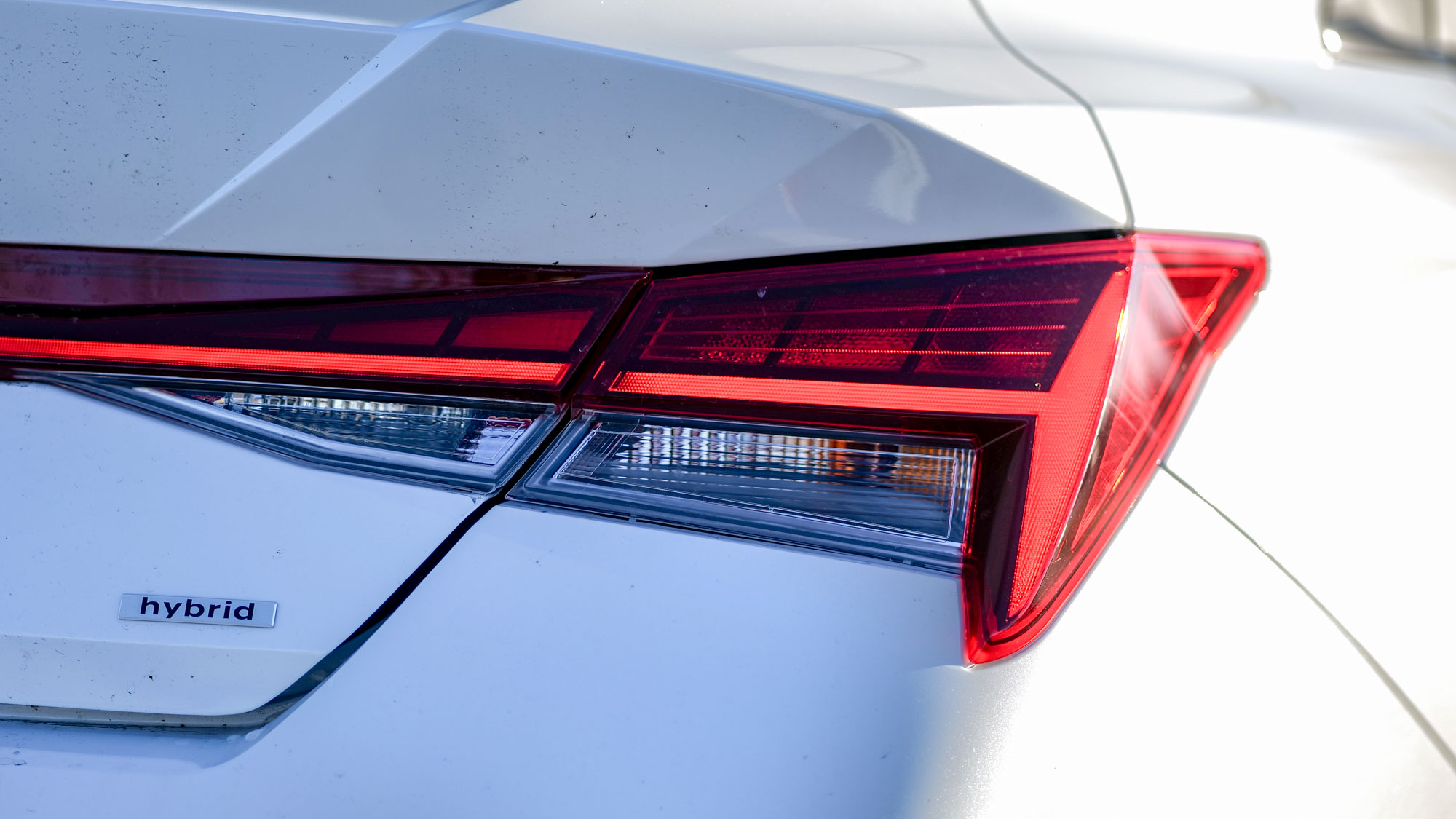 2025 Hyundai Elantra Hybrid Limited Test Sürüşü İncelemesi.