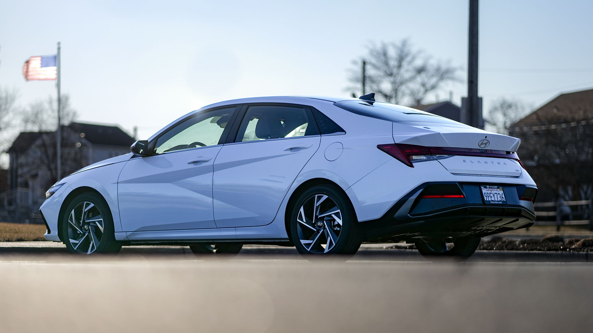 2025 Hyundai Elantra Hybrid Limited Test Sürüşü İncelemesi.