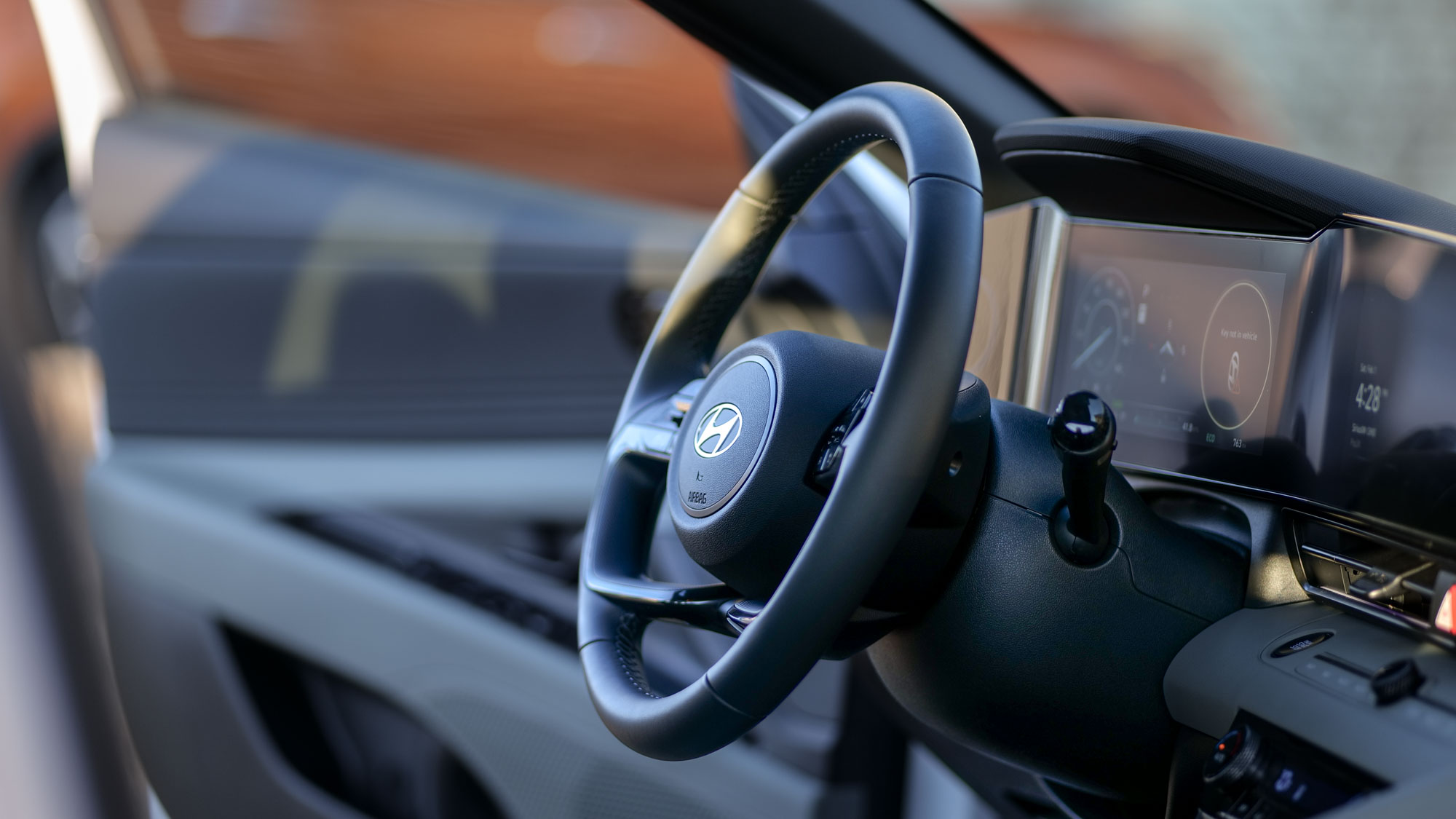 2025 Hyundai Elantra Hybrid Limited Test Sürüşü İncelemesi.