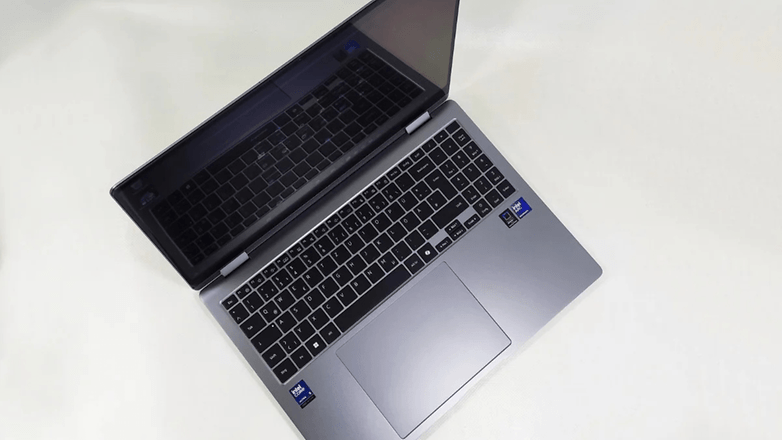 Samsung Galaxy Book5 Pro 360 - Büyük Dokunmatik Pad, Düşük Anahtar İnme