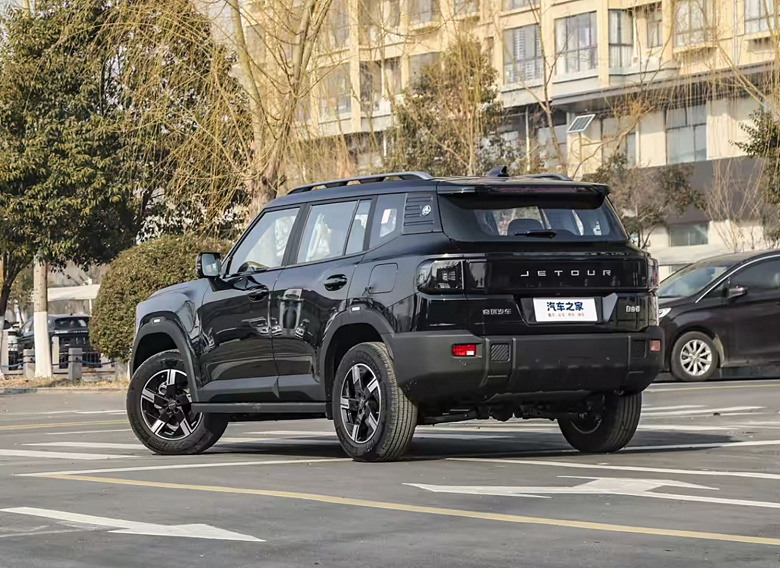 Güçlü bir 2.0 litrelik motor, 8 vitesli “otomatik”, dört tekerlekten çekiş ve ömür boyu garanti-22 bin dolar. Benzin Jetour T1'in ön satışları başladı, Rusya'da görünecek