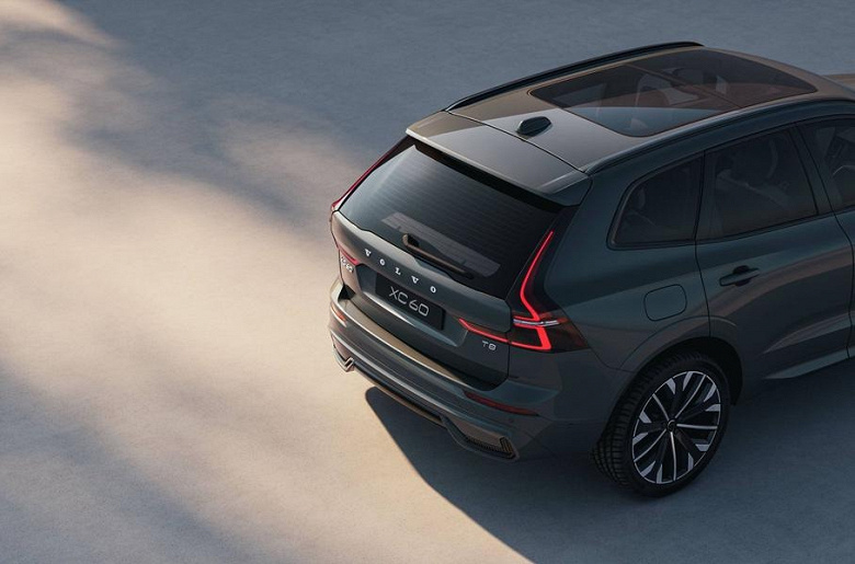 Yeni Volvo XC60, pnömatik süspansiyon ve daha modern dolgu ile temsil edilmektedir.