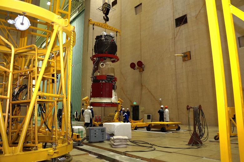 Baikonur'da, insanlı “MS-27” birliğinin ekipmanı, birbirine geçme ve ISS'den katılma için kontrol edildi.