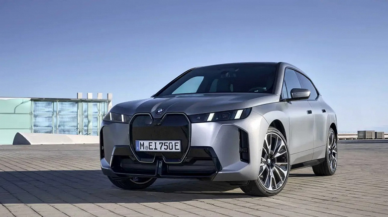 BMW IX XDRIVE60 2025 tarafından sunuldu