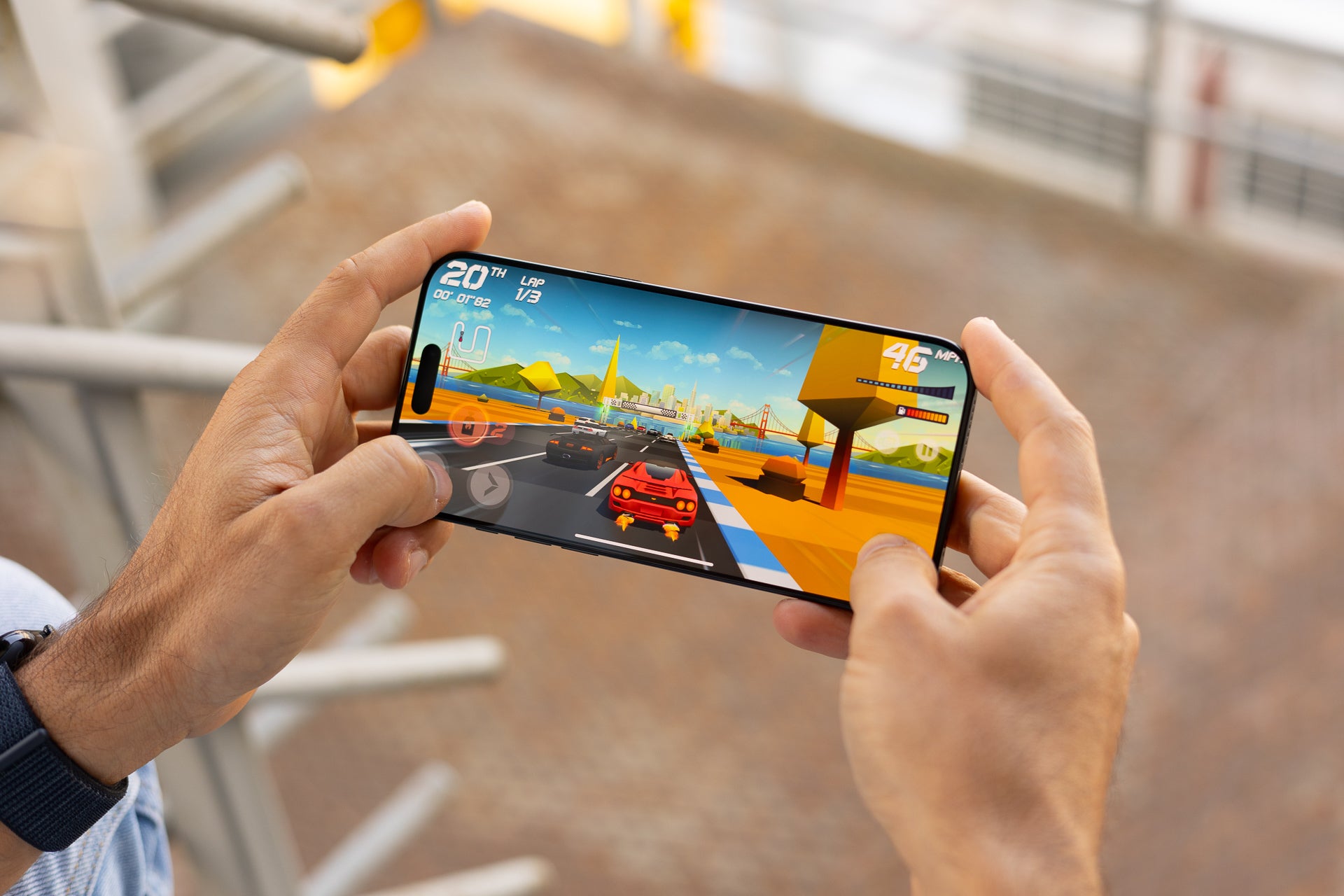iPhone 16 Pro Max. | Resim Kredisi - Phonearena - iPhone 17 serisi ile Apple iPhone Pro'yu yapıyor… anlamsız mı?