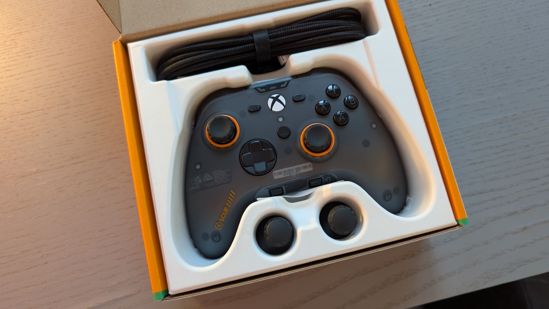 Xbox için Scuf Valor Pro Kablolu Denetleyici