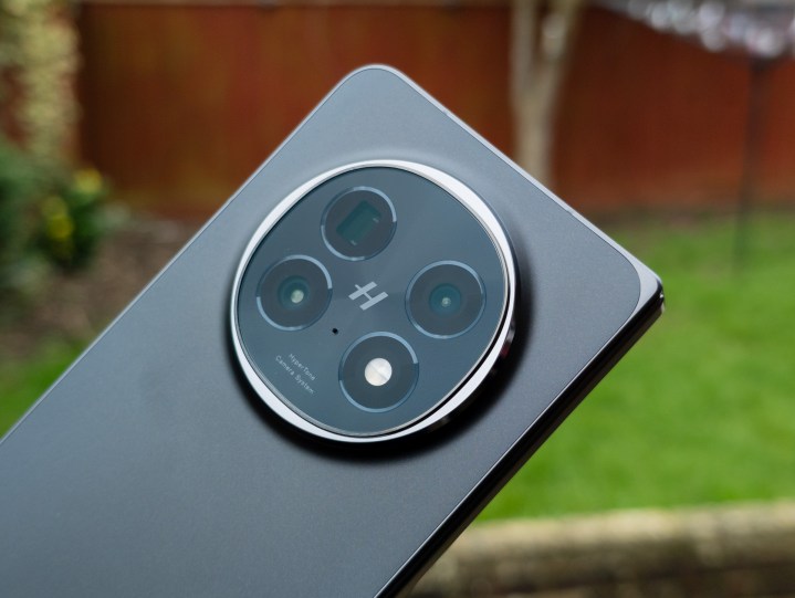 Oppo'daki üçlü kameralar N5'i bulur