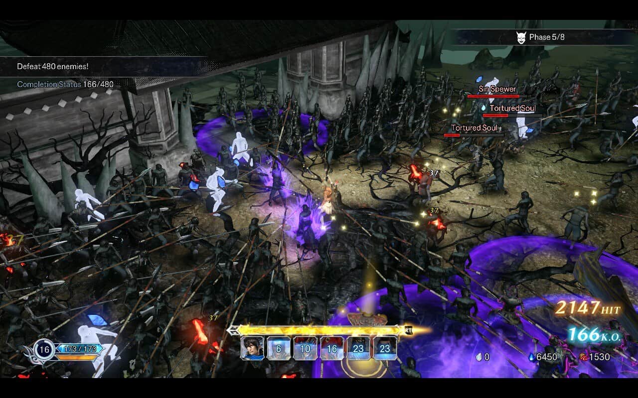Warriors Abyss'te Zhu Rong Dövüşü