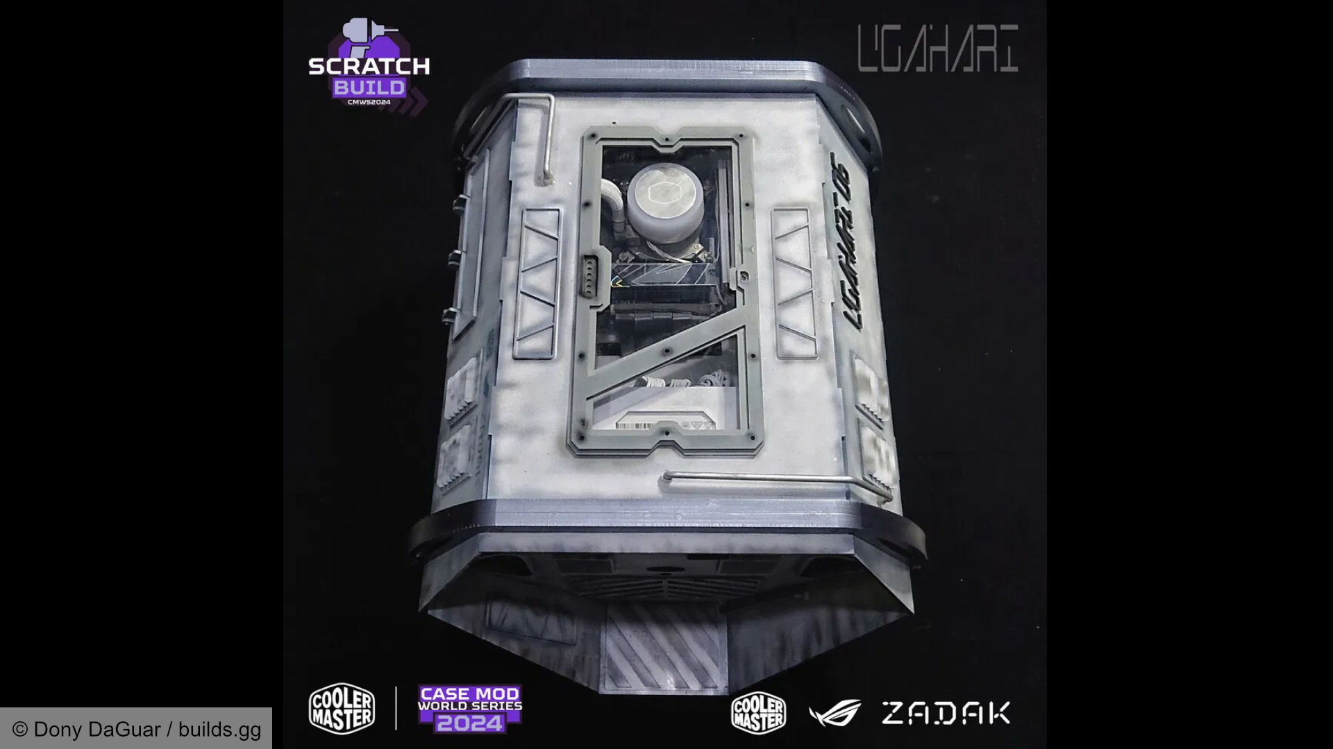 Ugahari-Gaming-PC-TOP-View Fütüristik uzay benzeri oyun pc yapı, üst görünüm.