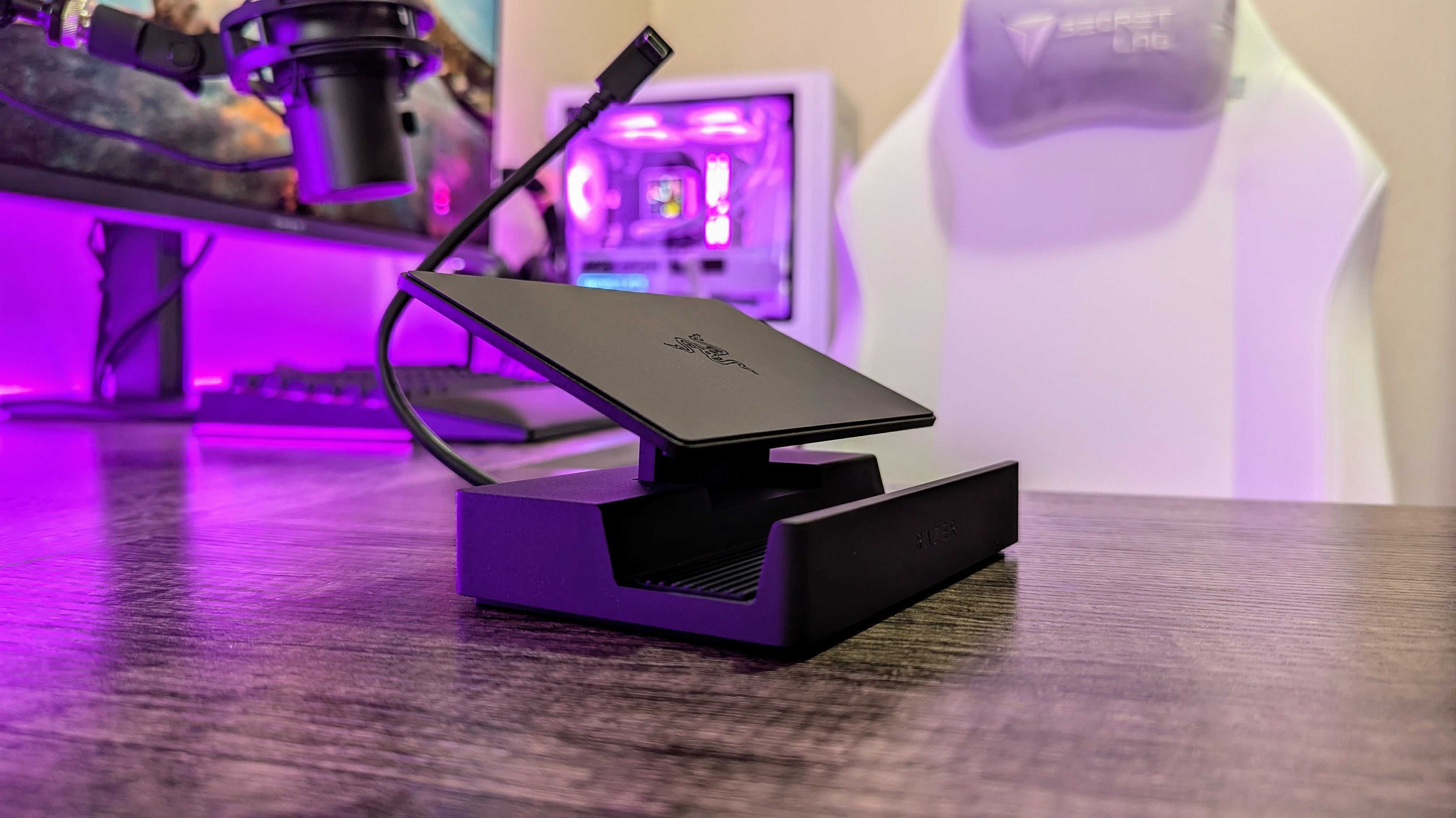 Razer El Dock Chroma'nın görüntüsü.