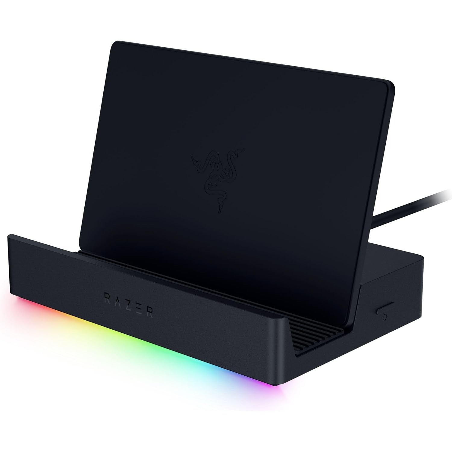Beyaz bir arka plan üzerinde Razer El Dock Chroma'nın işlenmesi.