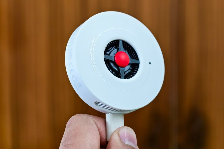 OnePlus Airvooc 50W Kablosuz Şarj Cihazı.