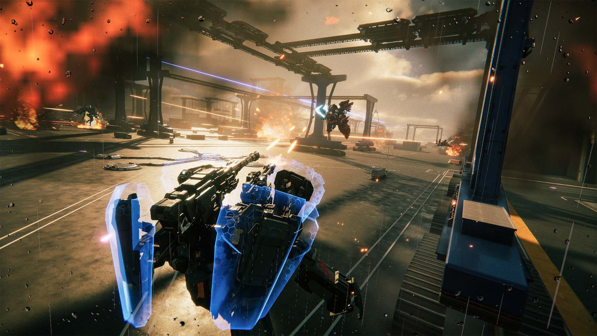 Mecha Break'teki yaklaşan bir forvette kalkanlarla çevrili ve ateş eden bir forvet.