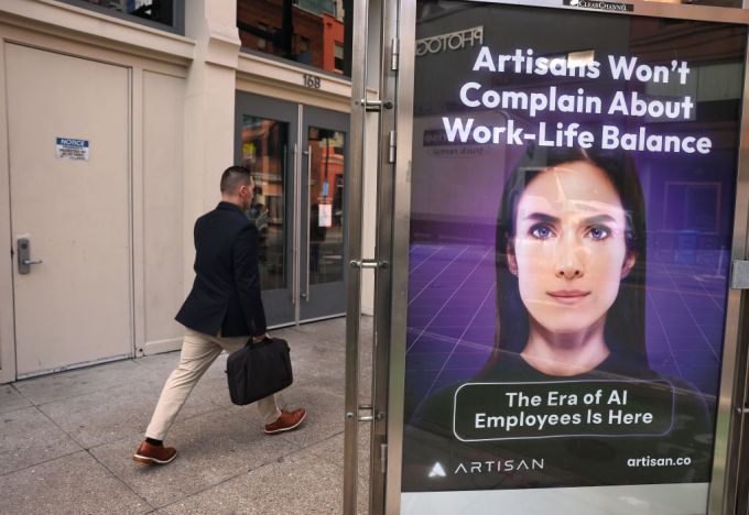 AI şirketi esnafının reklamı, 05 Aralık 2024'te San Francisco, California'da 2. Cadde'de yayınlandı.