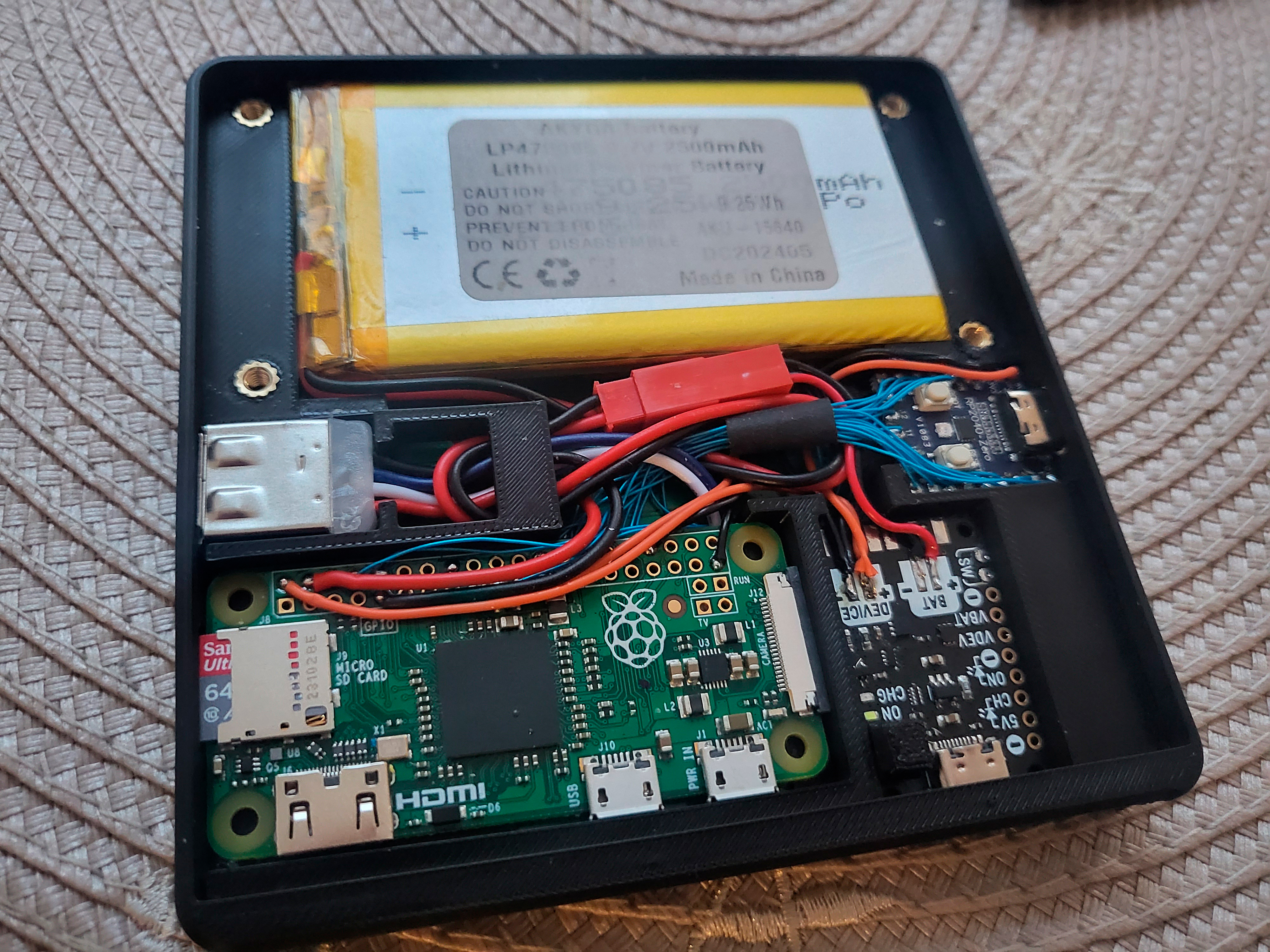 Raspberry Pi Slim Cyberdeck