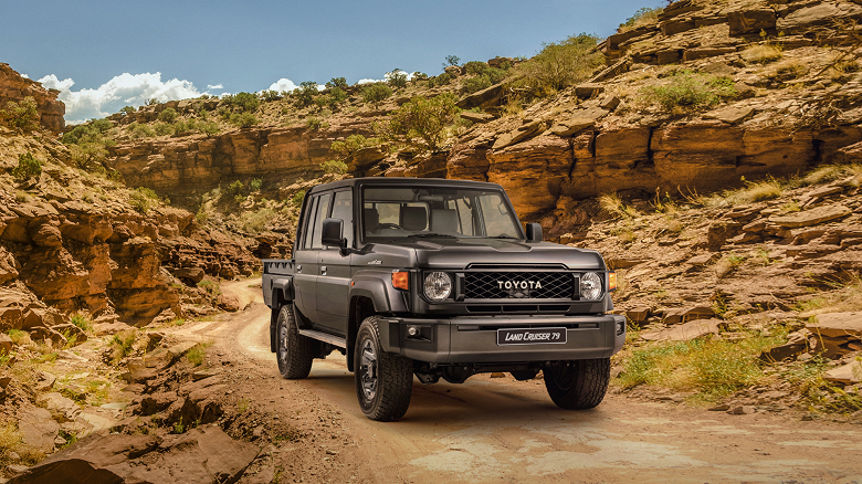 Kültür Kruvazörü Kült Hattı: Toyota Land Cruiser 79 LX Rusya'ya getirildi - 10 milyon ruble