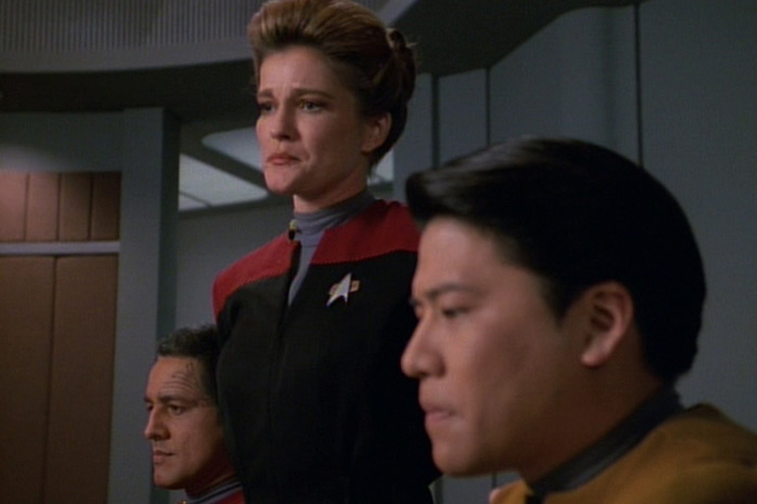 Star Trek Voyager Of Needle Janeway Kim