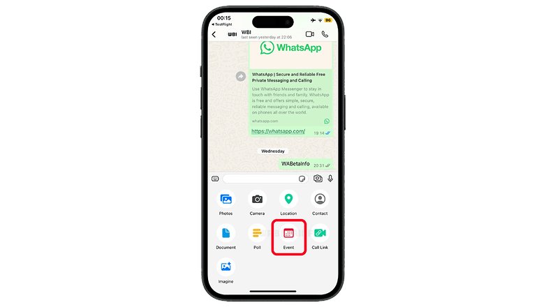 Bir akıllı telefonda WhatsApp Arayüzü, etkinlikler, konum ve anket gibi seçeneklerle sohbet. Bir akıllı telefonda WhatsApp Arayüzü, etkinlikler, konum ve anket gibi seçeneklerle sohbet.