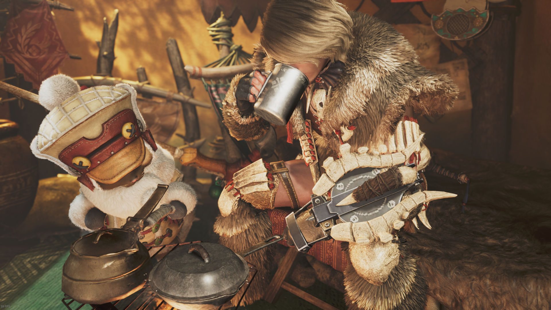 Monster-Hunter-Wilds-Tips-Meals Bir Monster Hunter Wilds karakteri, bir metal fincandan bir ateş çukuru üzerinde içmeye eğilir