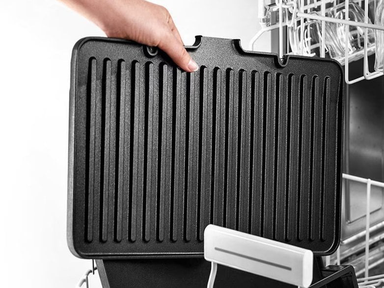 Braun Multigrill 9 Pro'nun ızgara tabakları daha sonra bulaşık makinesinde temizlenebilir