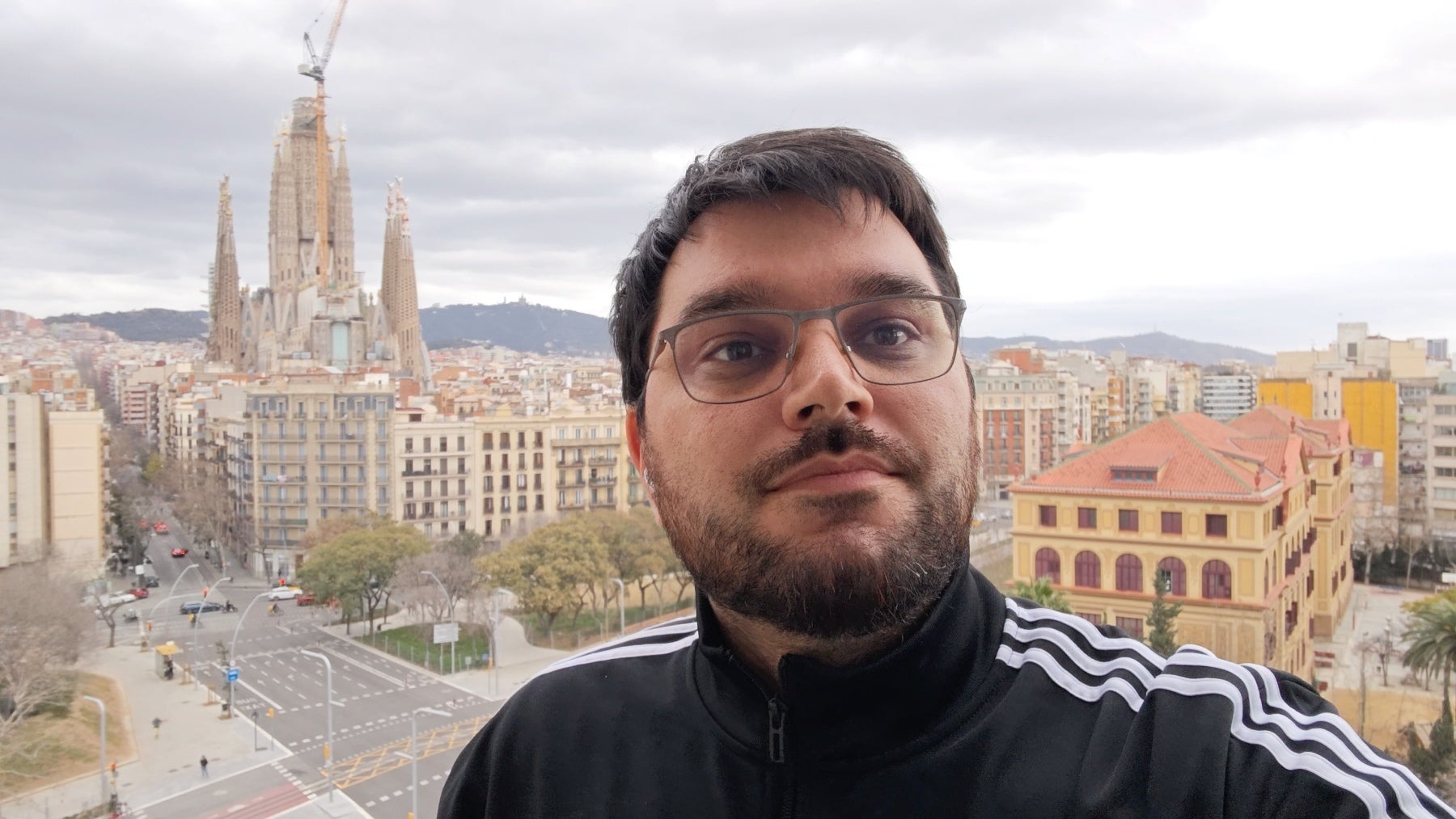Galaxy S25 Ultra Selfie Video - Xiaomi 15 Ultra Phonearena Kamera Puanı Açıklandı: Galaxy S25 Ultra ile Altın Madalya Bağlı!
