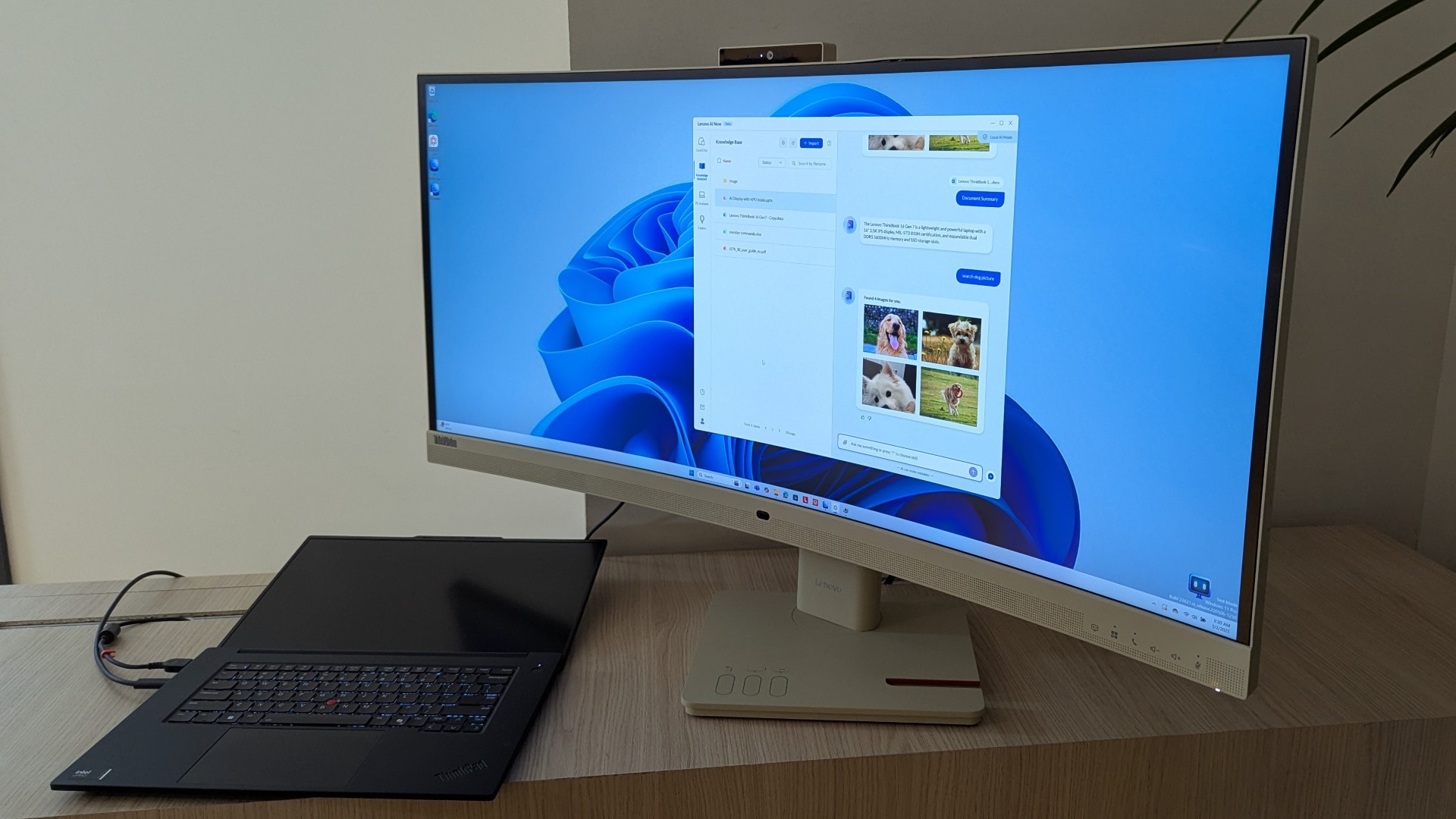 Lenovo'nun AI ekranı yerleşik bir NPU ve otomatik ergonomik ayarlara sahiptir.