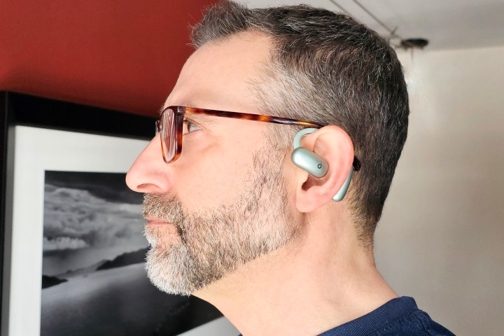 Simon Cohen SoundCore Aerofit 2: Yan Görünüm.